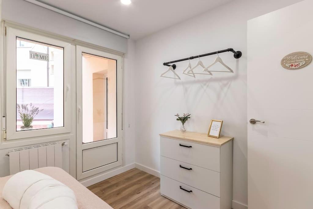 Apt In The Old Town With Cool Terrace!! Private Parking Bilbao Exteriér fotografie