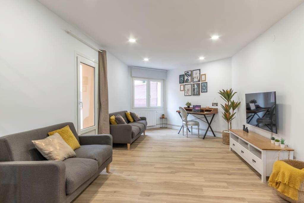 Apt In The Old Town With Cool Terrace!! Private Parking Bilbao Exteriér fotografie